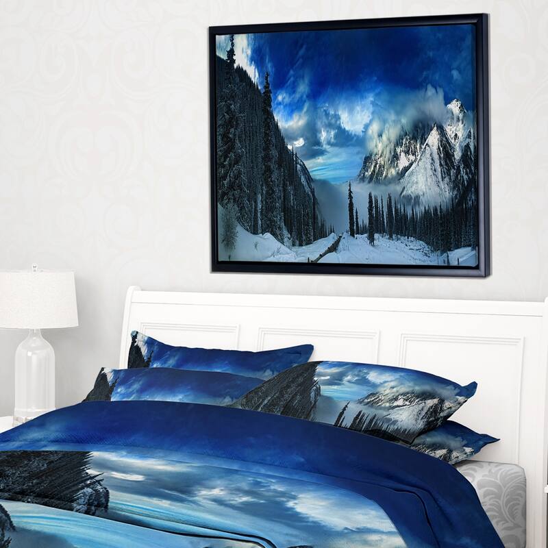 Designart "Panorama of Snowy Mountains" Landscape Framed Canvas Art