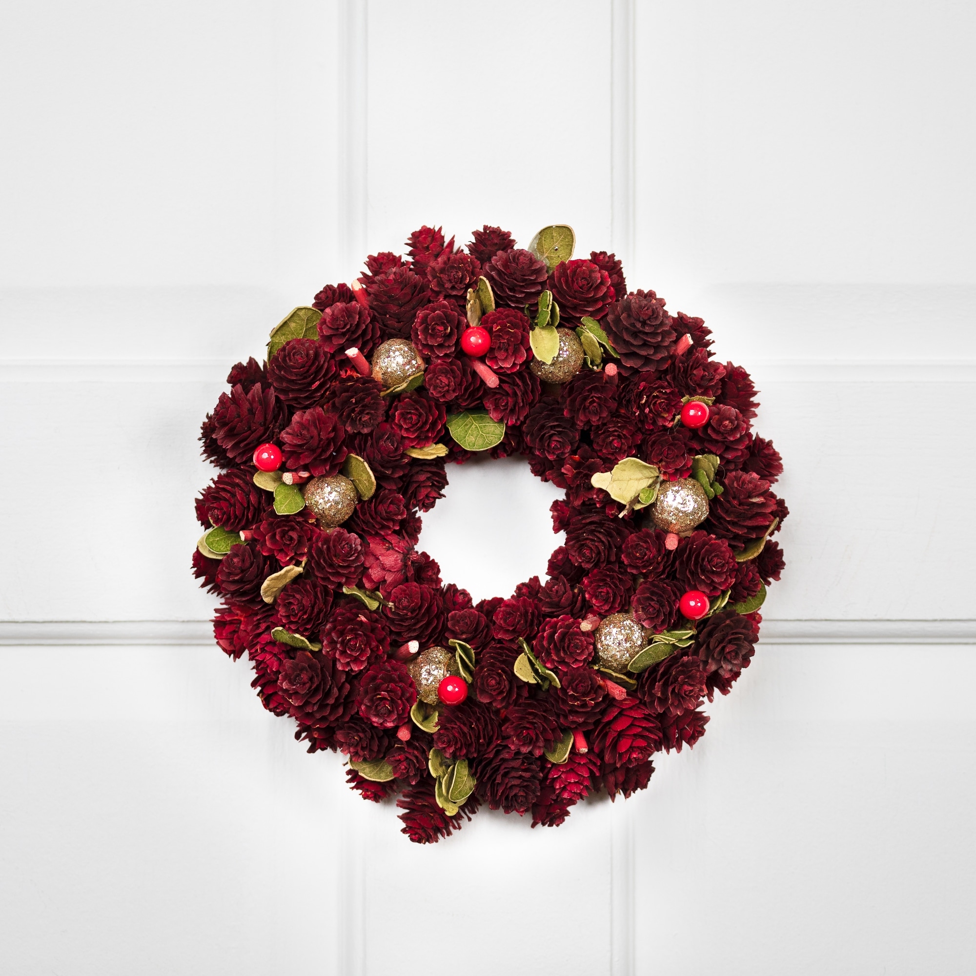 Red Gold Pine Cone Ornament Artificial Christmas Wreath, 9.5", Unlit