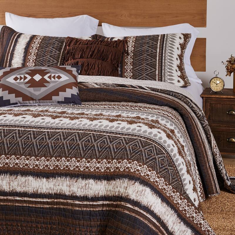 Greenland Home Fashions Southwest 100% Cotton Native Motif Reversible Quilt Set