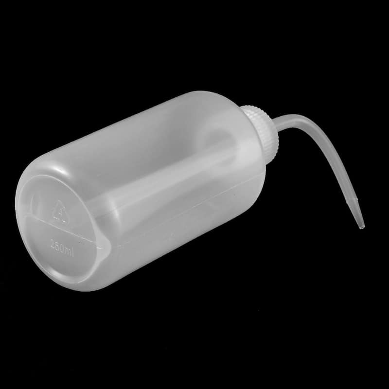 2 Pcs 250ml Long Nozzle Oil Vinegar Squeeze Bottle Dispenser - 3.9" x 2.4" x 7.1"(L*W*H)