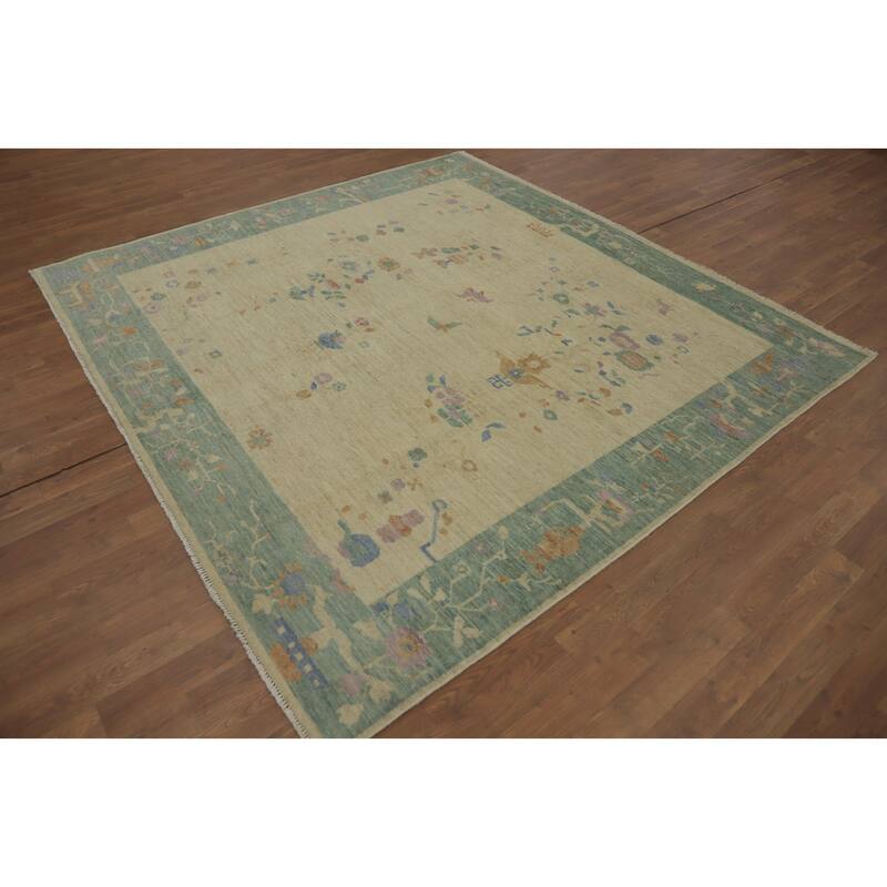 Hand Knotted Oriental 100% Wool Carpet Traditional Floral Beige & Ivories Art Deco Area Rug - 6' 9'' X 7' 1''