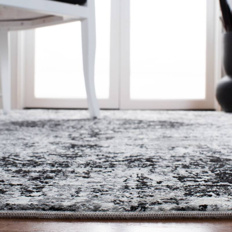 SAFAVIEH Lilypond Karin Traditional Vintage Rug