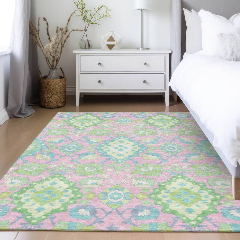 Machine Washable Indoor/ Outdoor Boho Traditional Chantille Rug