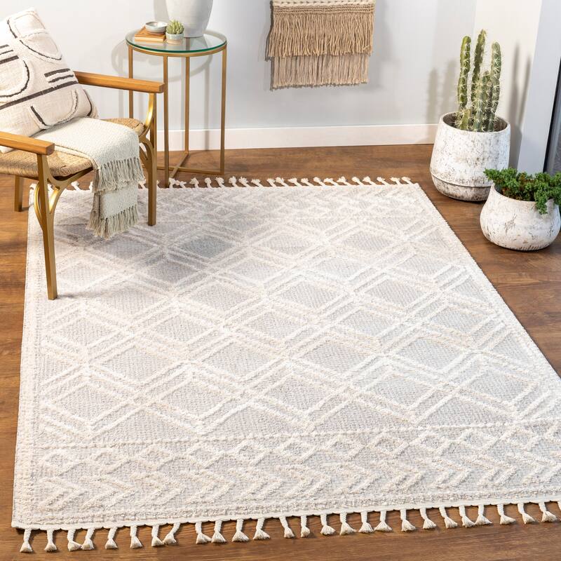 Livabliss Novak Global Diamond Trellis Area Rug - Light Grey - 6'7" x 9'