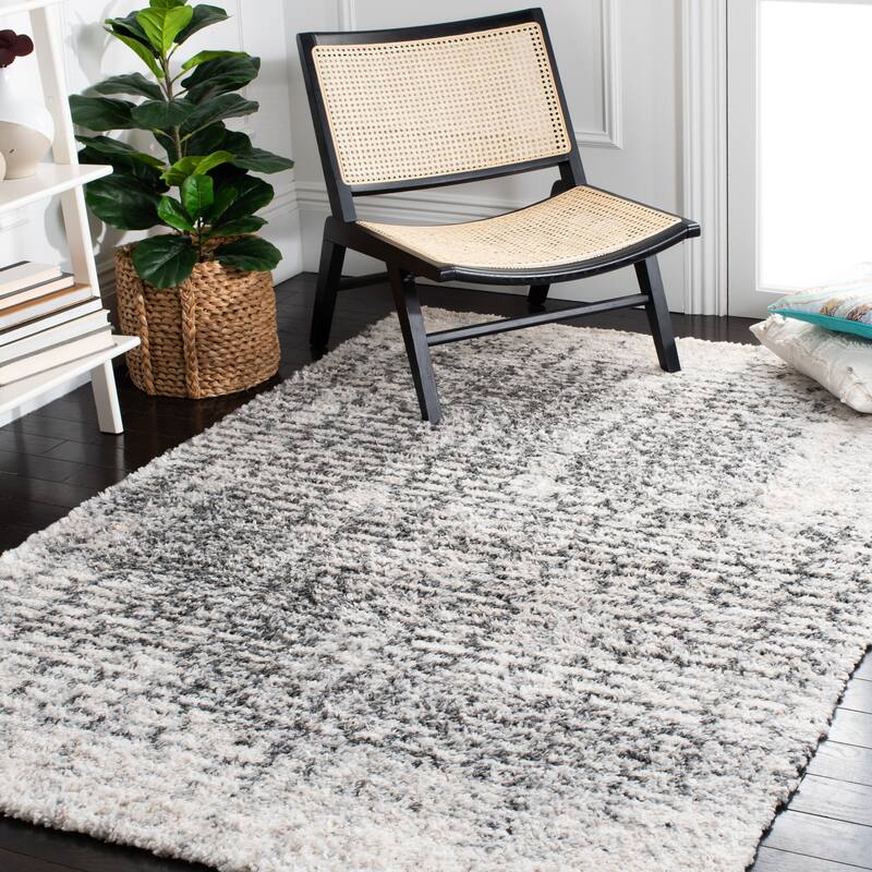 SAFAVIEH Berber Shag Pipsa Modern 1.2-inch Thick Rug - 8' x 10' - Charcoal/Grey