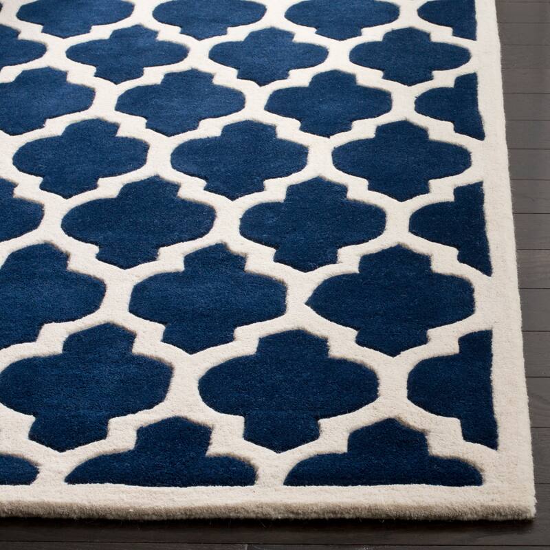 SAFAVIEH Handmade Chatham Antoanela Modern Moroccan Wool Rug