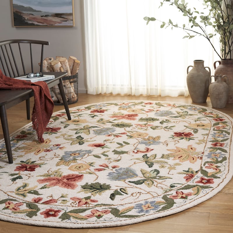 SAFAVIEH Handmade Chelsea Yauhenia French Country Floral Wool Rug