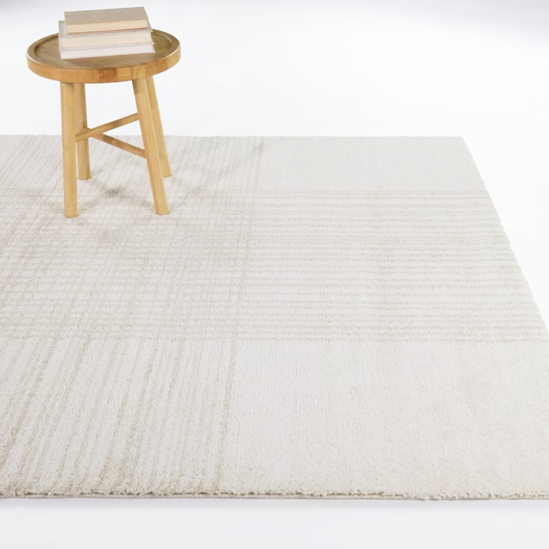 Aylesbury Modern Minimalist Area Rug - Beige/Cream - 5'3" x 7'