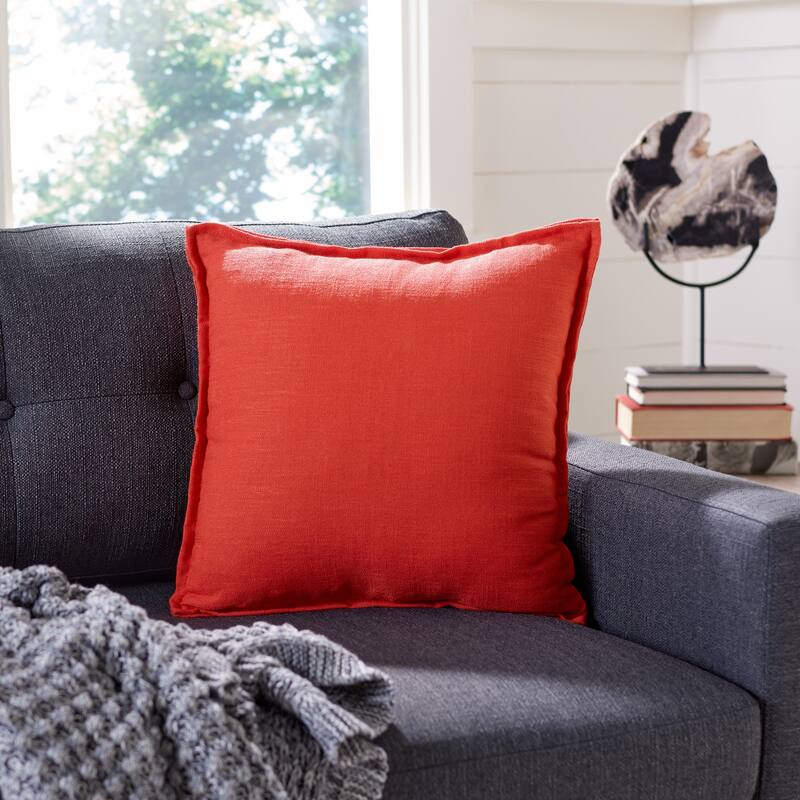 SAFAVIEH Jyana Solid 18-inch Decorative Accent Throw Pillow - 18" x 18" Square - Red