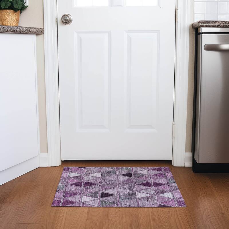 Machine Washable Indoor/ Outdoor Chantille Modern Diamonds Rug - Merlot - 1'8" x 2'6"