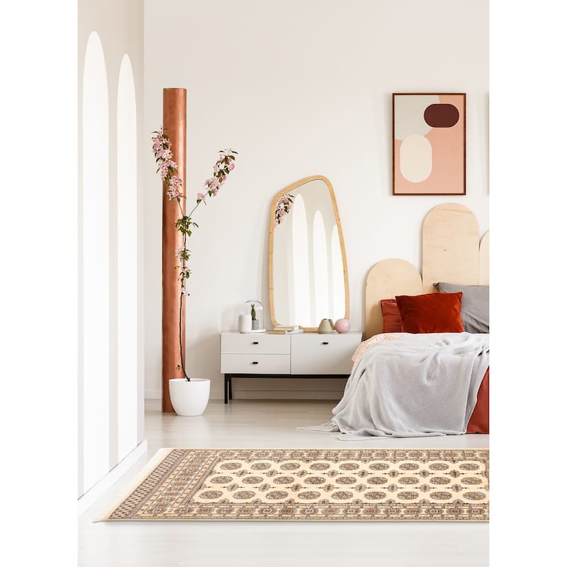 ECARPETGALLERY Hand-knotted Peshawar Bokhara Beige Wool Rug - 4'7 x 6'11
