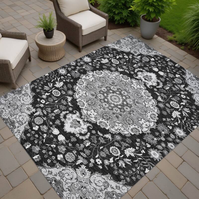 Machine Washable Indoor/ Outdoor Global Eckley Chantille Rug