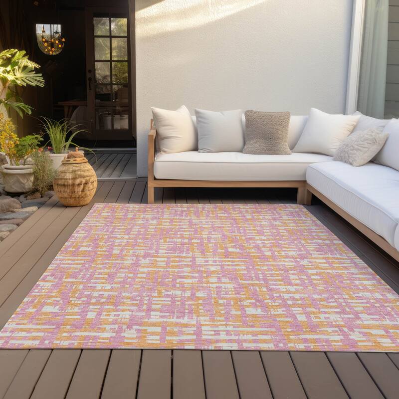 Machine Washable Indoor/ Outdoor Modern Crosshatch Chantille Rug