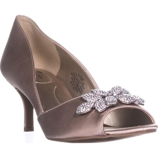 bandolino peep toe heels