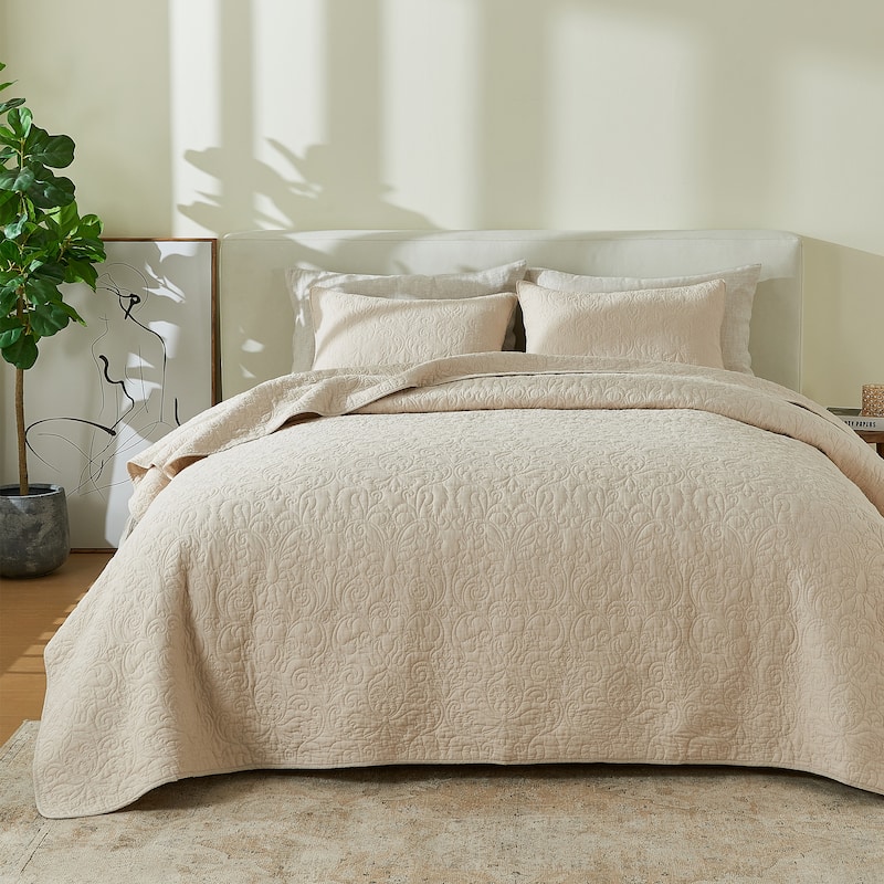 Patina Vie Maison 100% Cotton Stitched 3 Piece Quilt and Sham Set