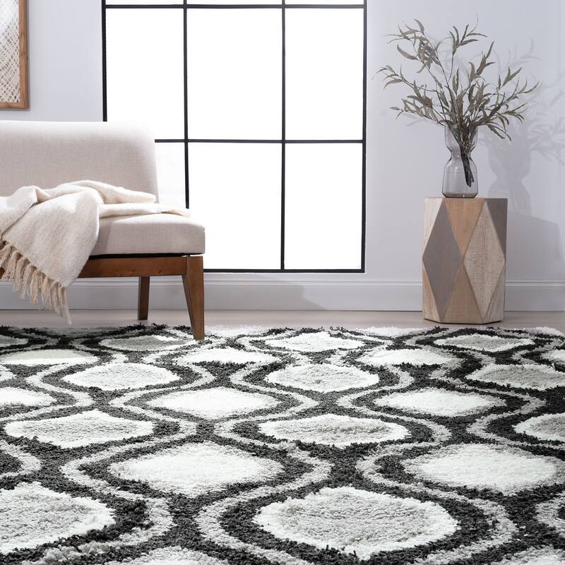 Upscale Shag Modern & Contemporary Geometric Indoor Area Rug