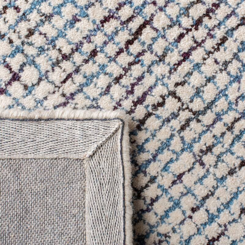 SAFAVIEH Handmade Abstract Yasmina Modern Wool Rug