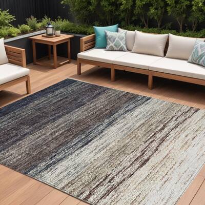 HomeRoots Ombre Transitional Rectangle Outdoor Rug