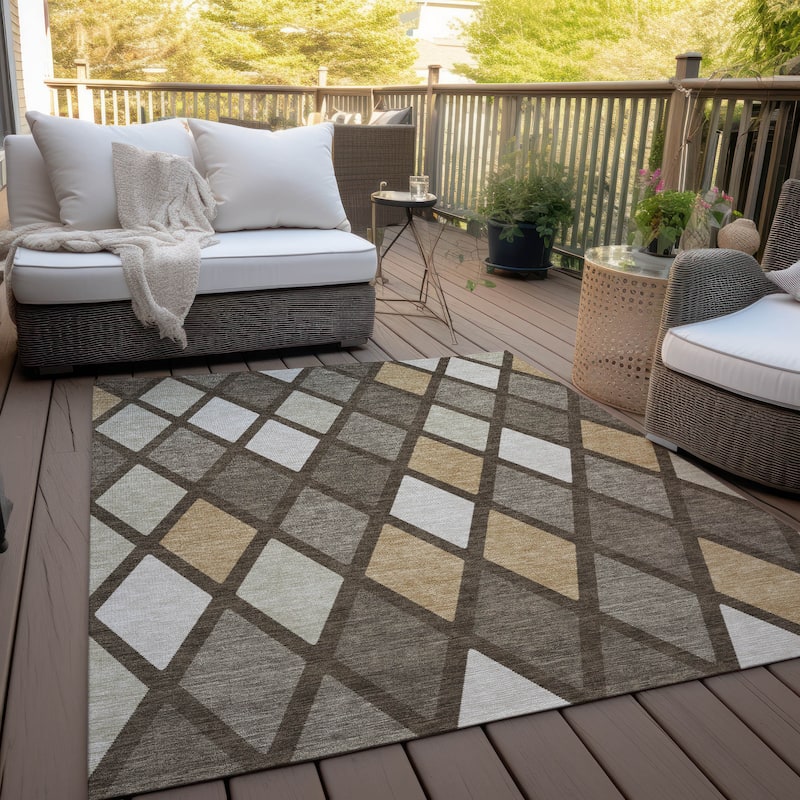 Machine Washable Indoor/ Outdoor Chantille Diamond Prism Rug