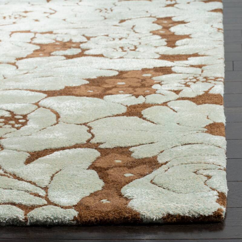 SAFAVIEH Handmade Soho Kriene Garden N.Z. Wool Rug