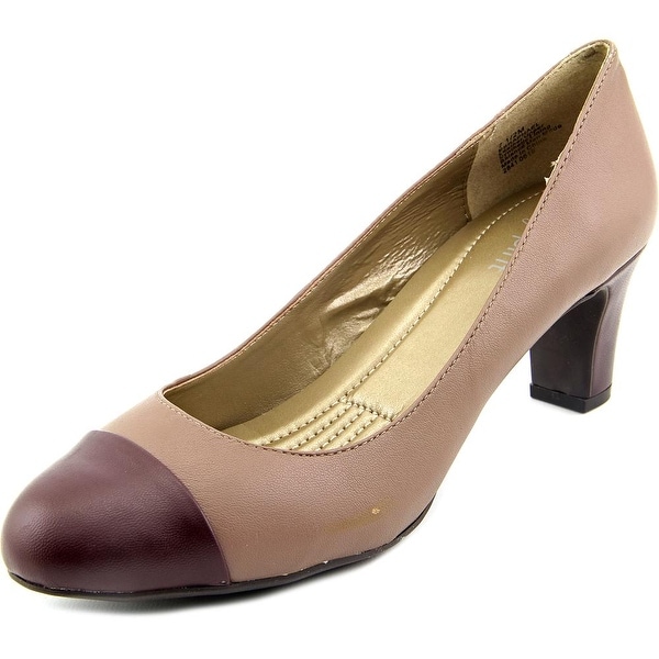 Easy Spirit Raphael Cap Toe Leather Heels