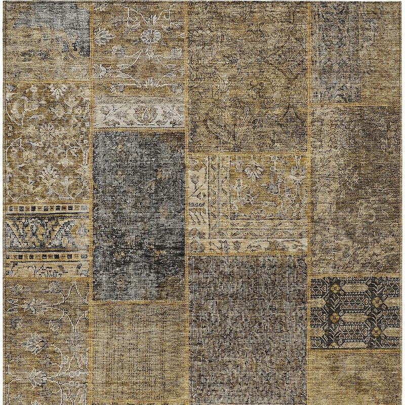 HomeRoots Patchwork Transitional Rectangle Outdoor Rug