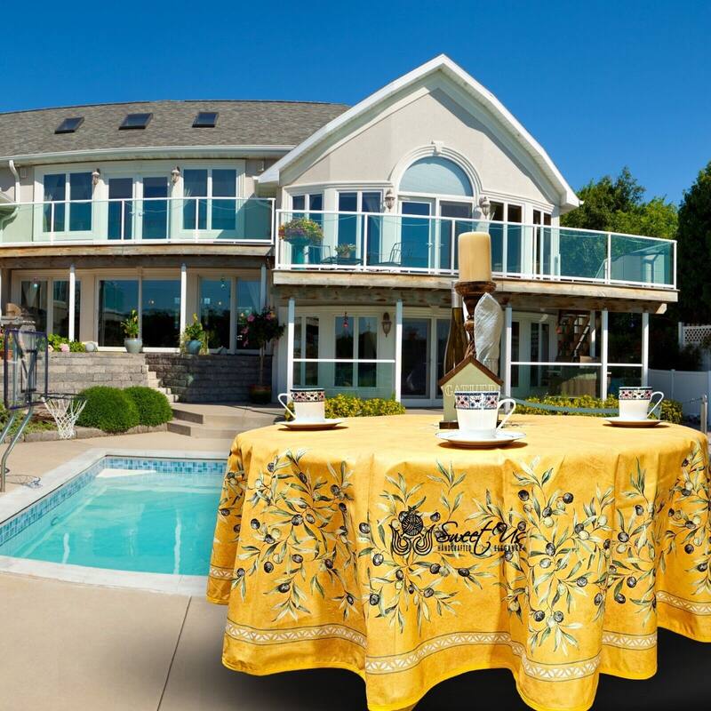 Wipeable Tablecloth, Spillproof, French Acrylic Coated, Gold