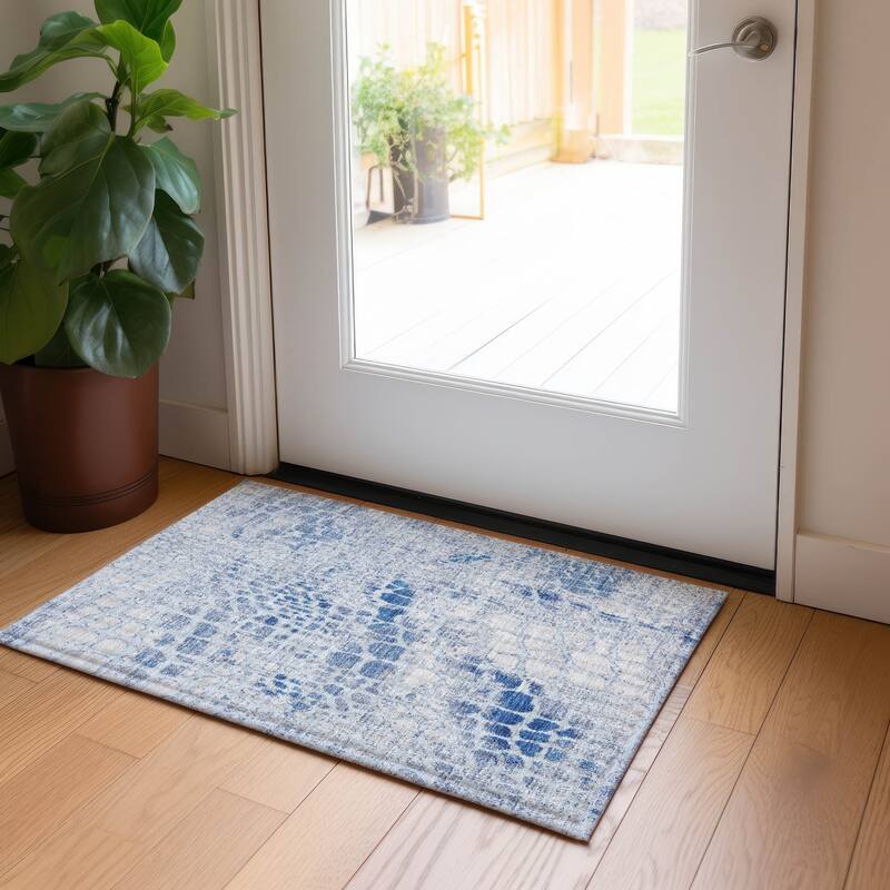 Machine Washable Indoor/ Outdoor Modern Cobble Chantille Rug - Sky - 1'8" x 2'6"