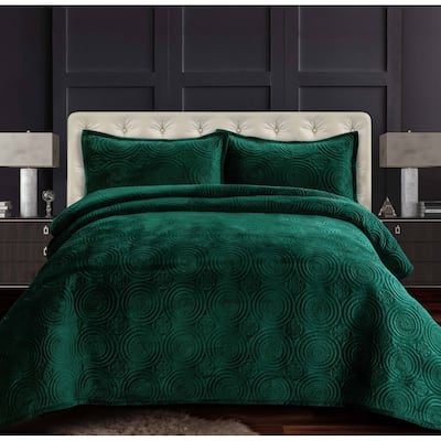 Capri Medallion Velvet Oversized Solid Quilt Set