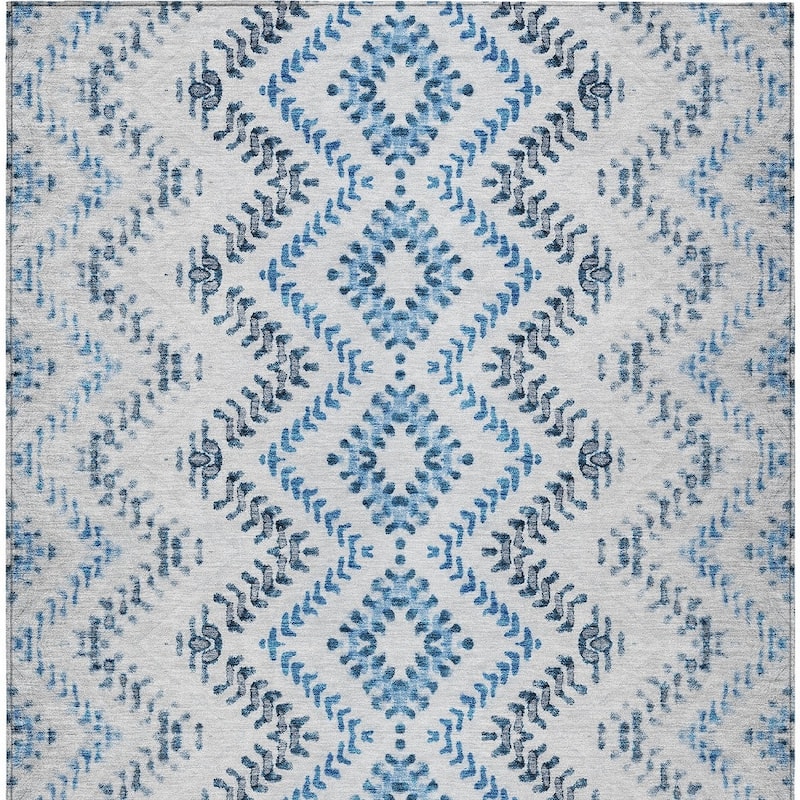 HomeRoots Geometric Transitional Rectangle Outdoor Rug