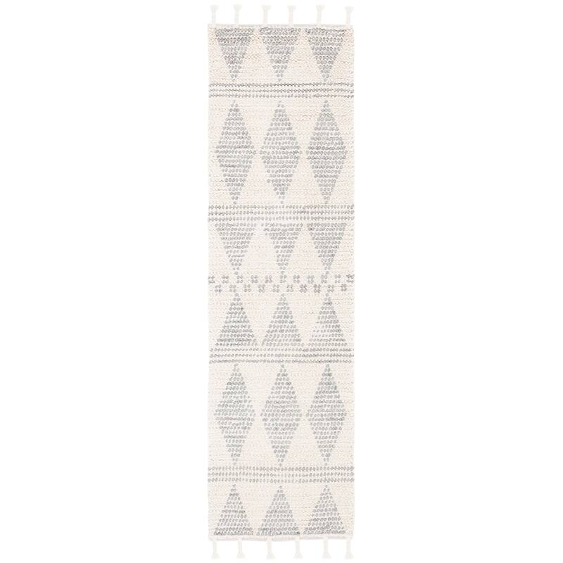 SAFAVIEH Handmade Casablanca Reini Boho Wool Tassel Rug