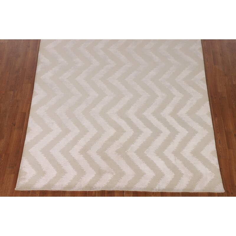 Chevron Style Modern Area Rug Handmade Wool Carpet - 6'1"x 8'10"