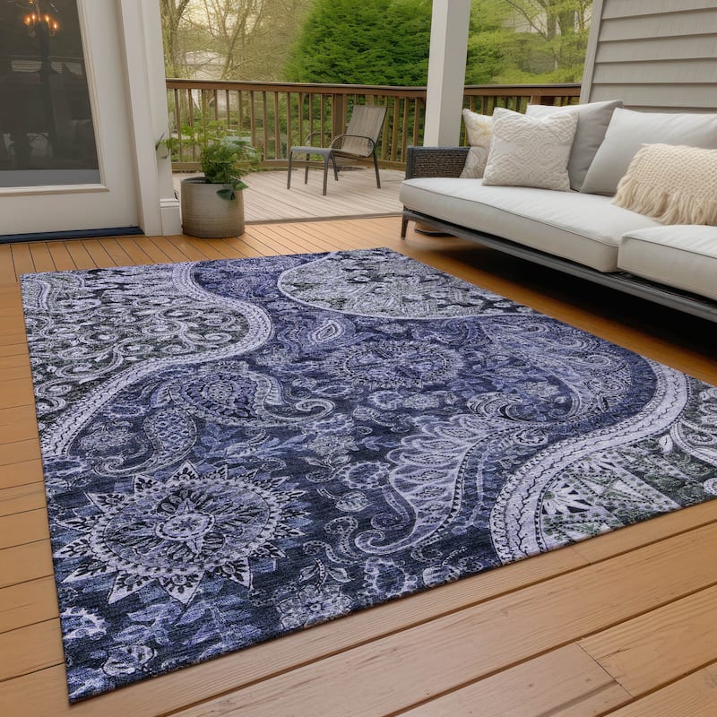 Machine Washable Indoor/ Outdoor Modern Paisley Chantille Rug