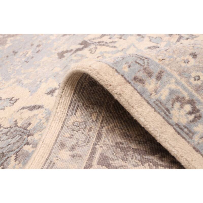 ECARPETGALLERY Hand-knotted Jamshidpour Ivory, Light Blue Wool Rug - 6'1 x 8'9