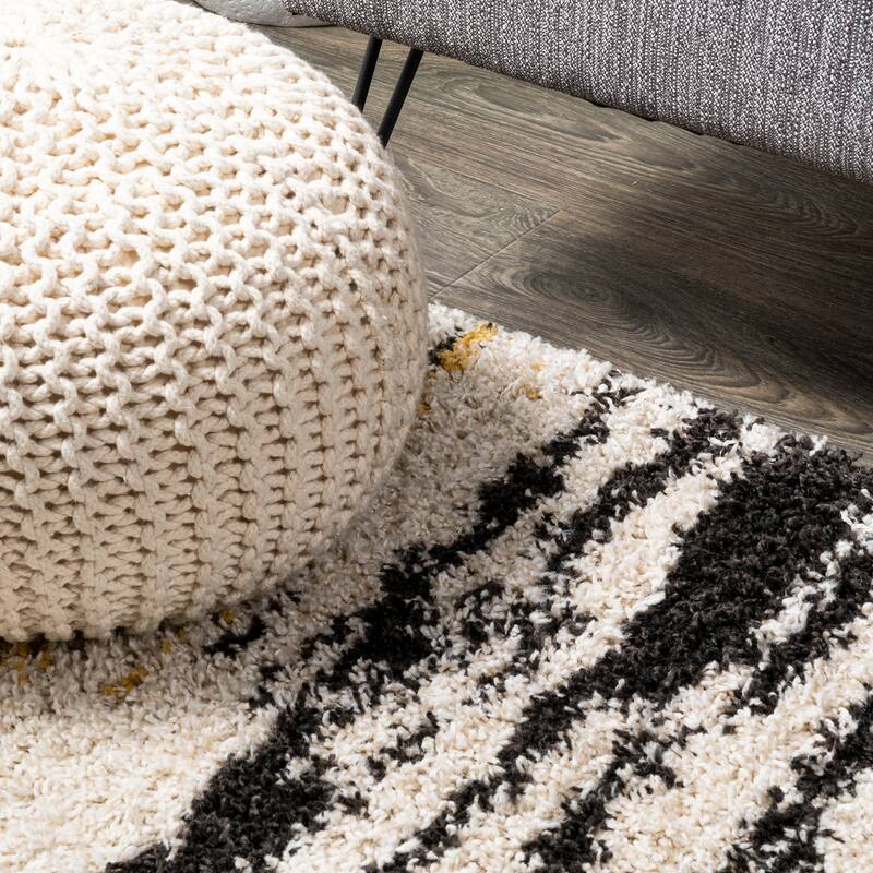 JONATHAN Y Soller Modern Bold Strie' Shag Area Rug