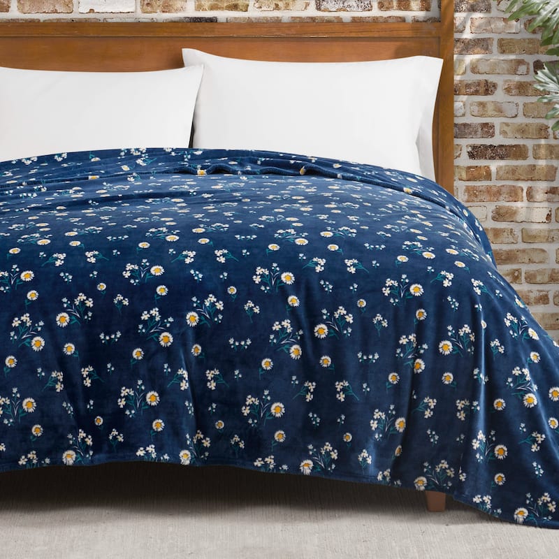Lucky Brand Daisy Plush Throw Blanket - 90"x90" Queen - Blue