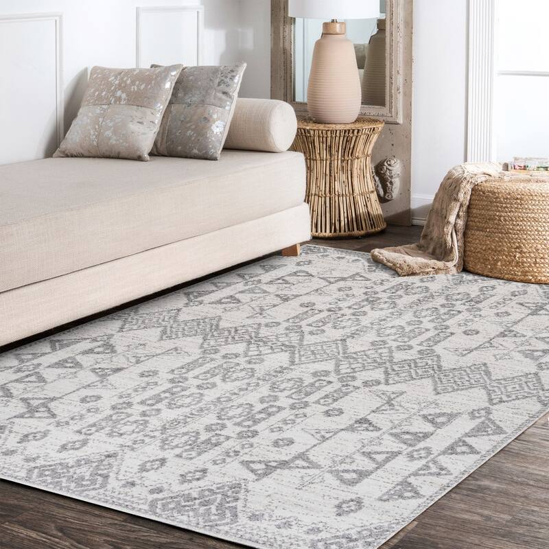 JONATHAN Y Skoura Tribal Diamond Geometric Area Rug