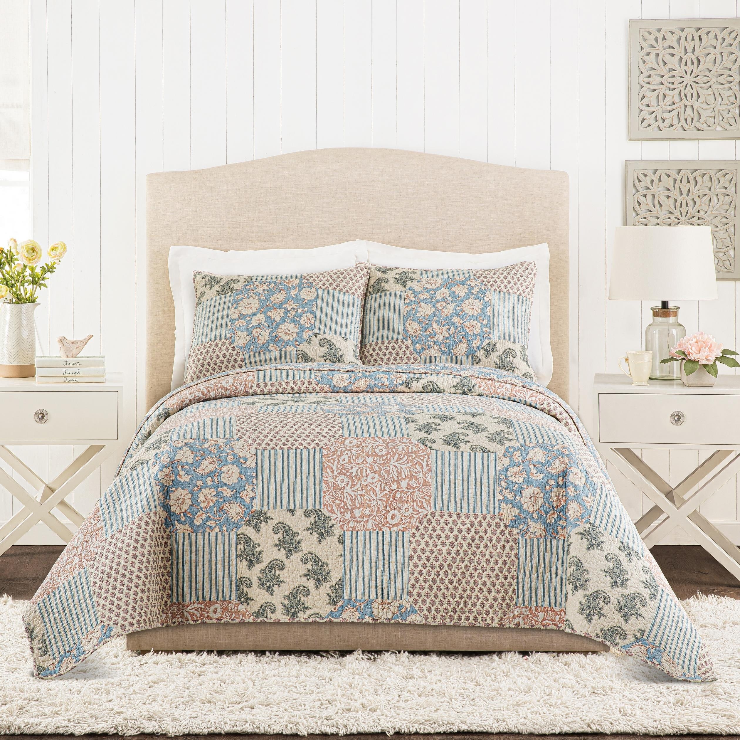 Mary Jane's Home Provencal Rose Patchwork Floral Quilt Set - 3 Pieces