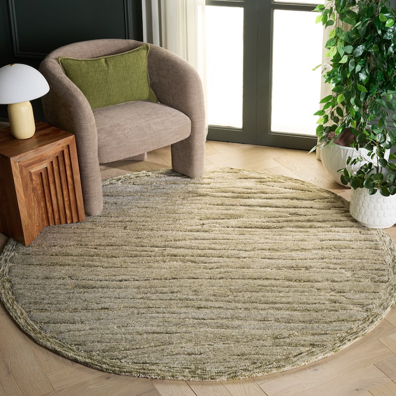 SAFAVIEH Handmade Abstract Herondina Wool Rug - 6' Round - Green/Ivory