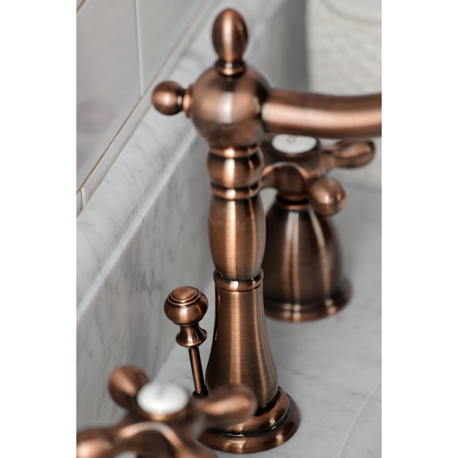 Heritage 8 in. Widespread Bathroom Faucet in Antique Copper - Bed