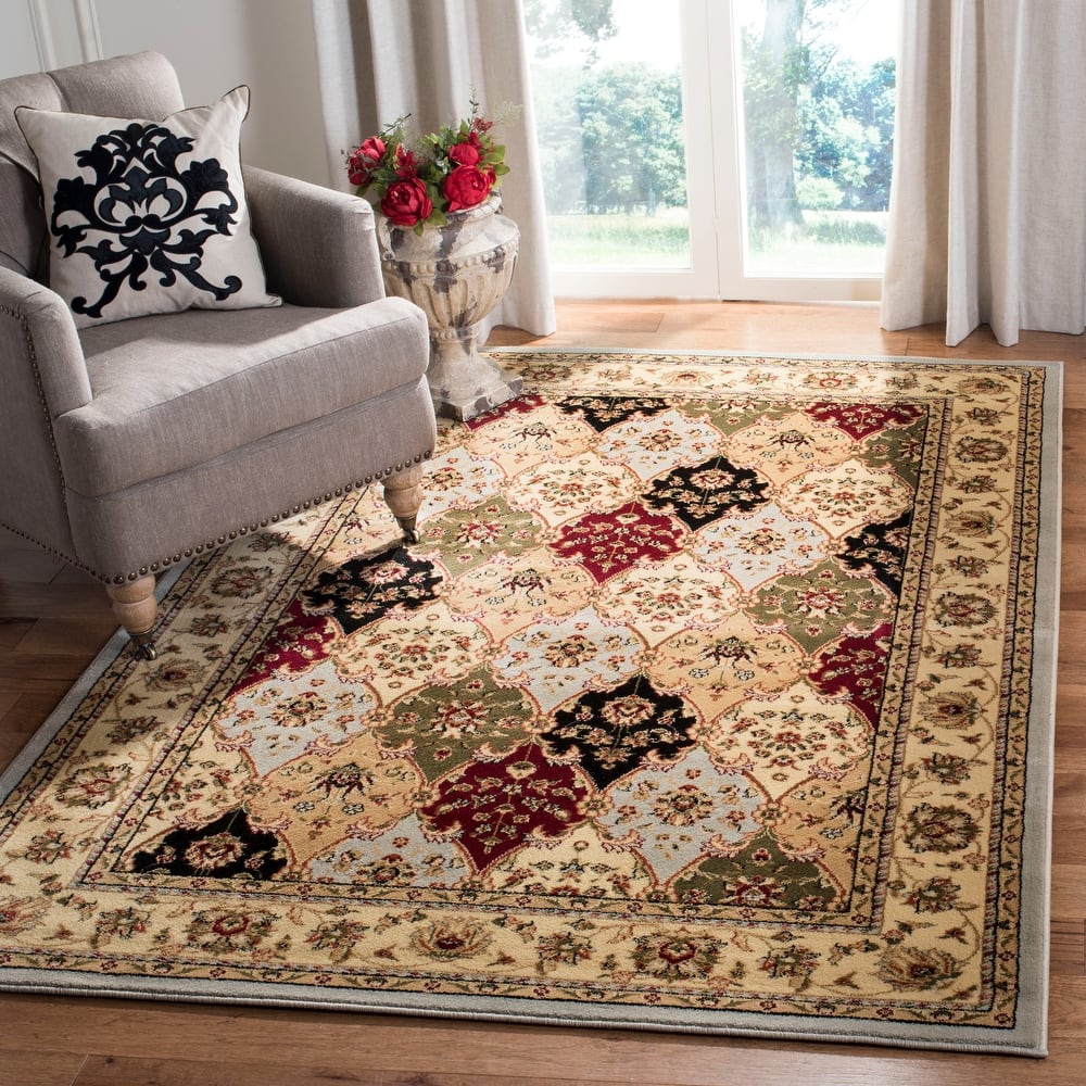 SAFAVIEH Lyndhurst Marylyn Traditional Oriental Rug