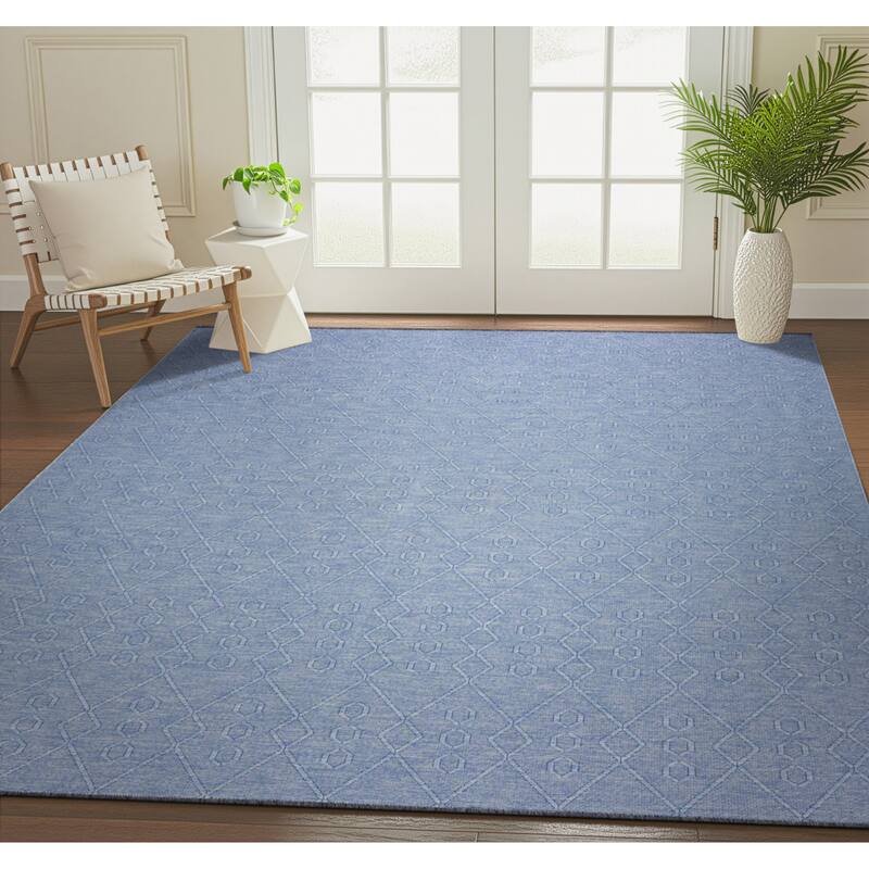 Alameda Solid Color Geometric Machine Washable Indoor Area Rug