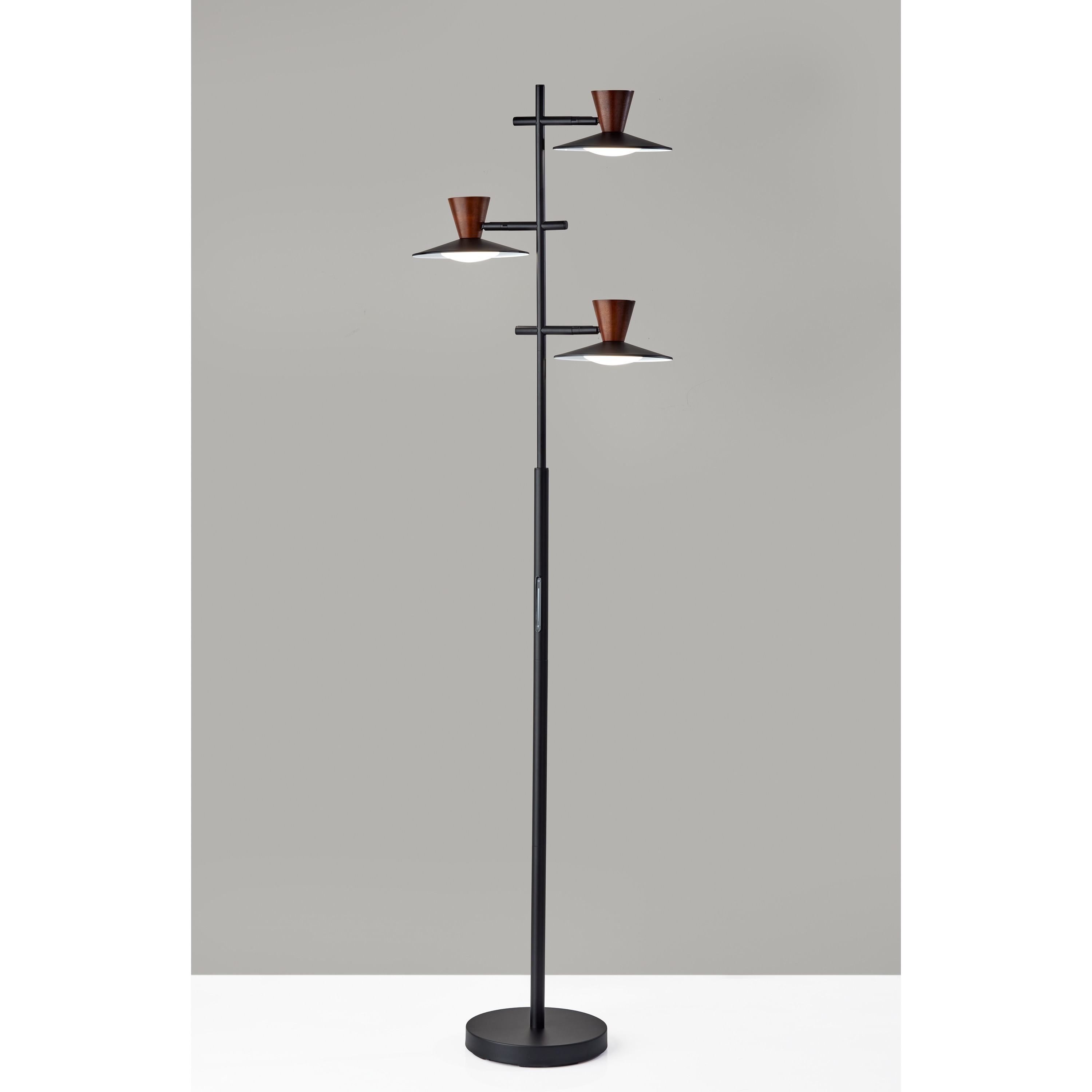 Elmore LED Tree Lamp w. Smart Switch
