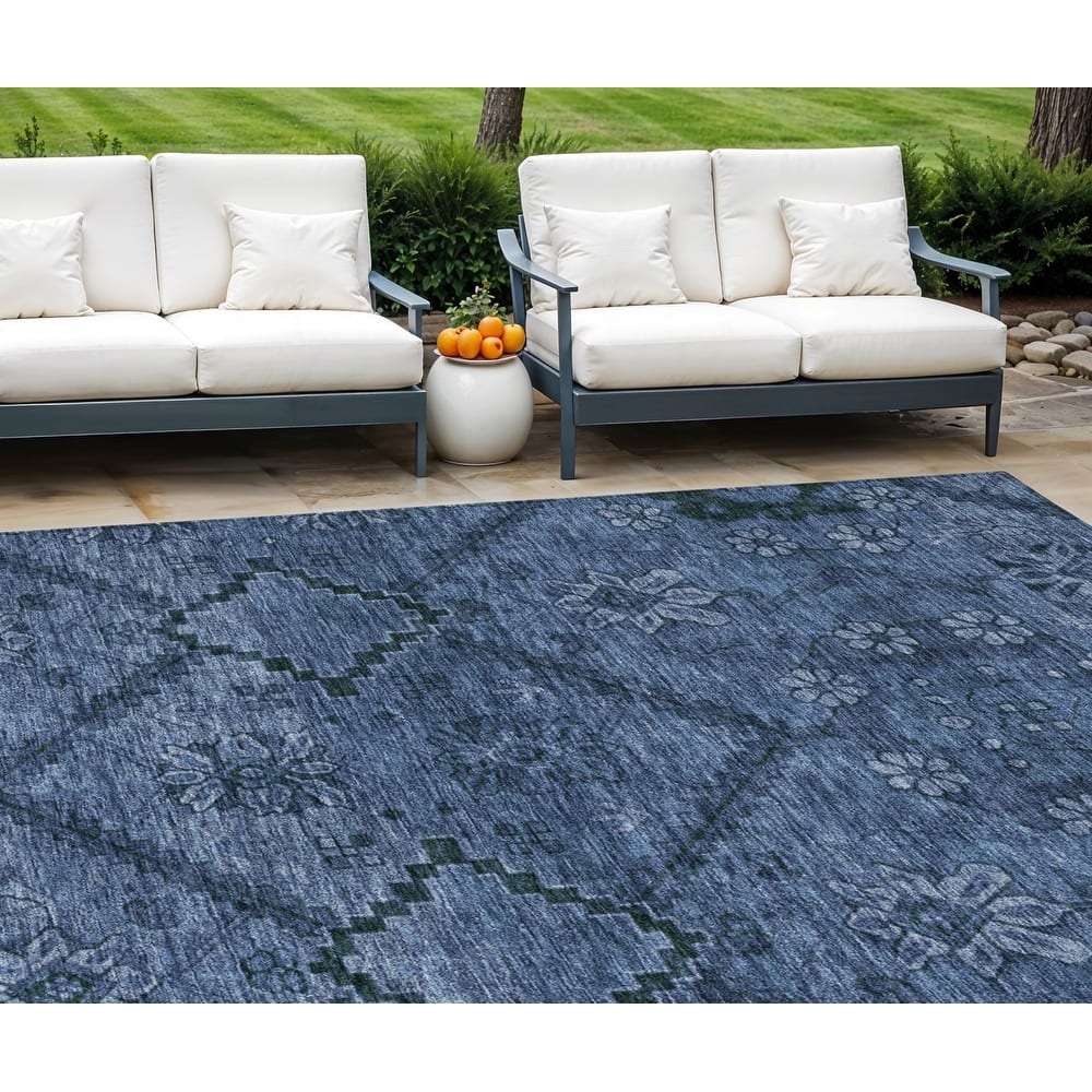 HomeRoots Floral Transitional Rectangle Outdoor Rug