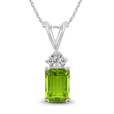 Marquee 14K White Gold 6x4MM Emerald Shaped Peridot and Diamond Pendant