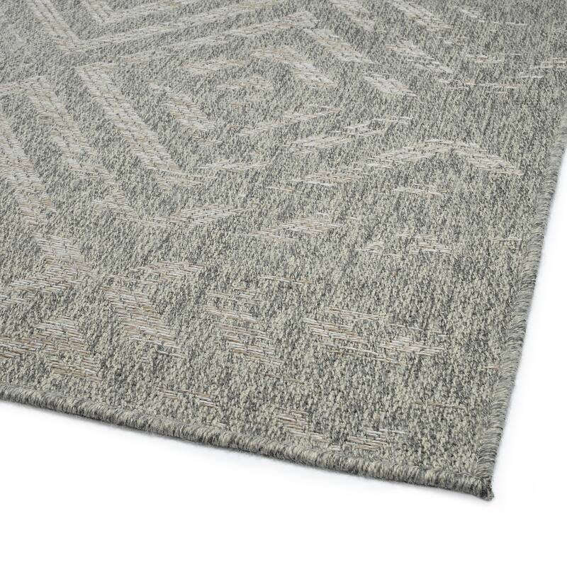 Modern Transitional Geometric Southwestern Textured High-Low Cut & Loop Rectangle Area Rug - 5.3x 7.6
