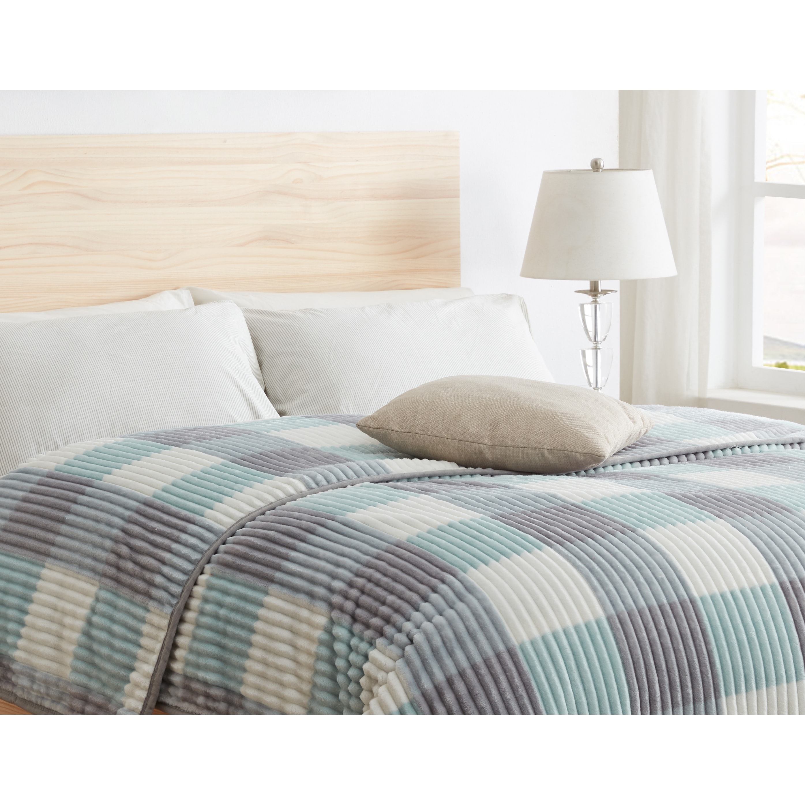 Clara Clark Ultra Thick Mink Blanket