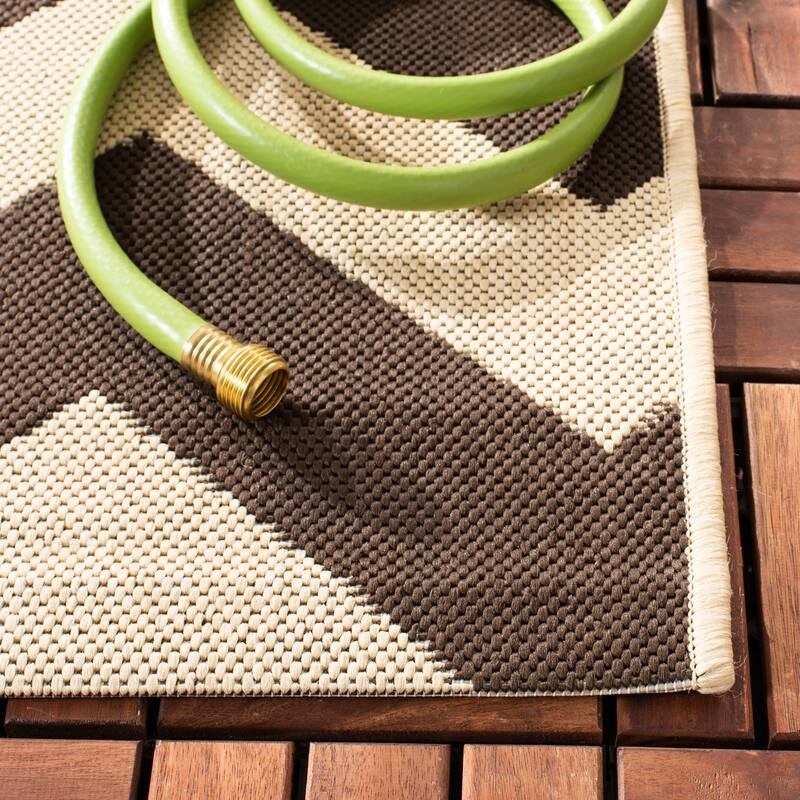 SAFAVIEH Courtyard Joycelyn Indoor/ Outdoor Waterproof Patio Backyard Rug - 2'3" x 6'7" Runner - Green/Beige