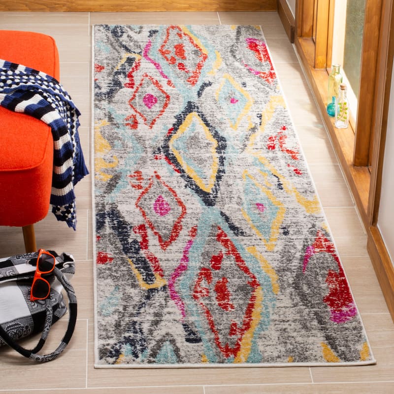 SAFAVIEH Adirondack Dacina Vintage Boho Boho Oriental Rug - 2'6" x 8' Runner - Light Grey/Red