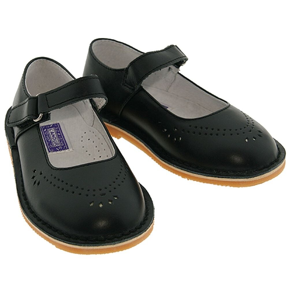 size 4 mary jane shoes